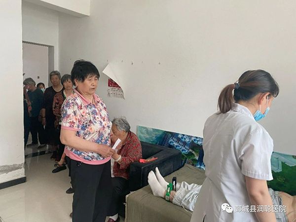 鄄城润聪医院|“关爱百姓健康”义诊活动