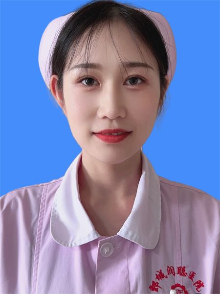 郭诚诚 护士