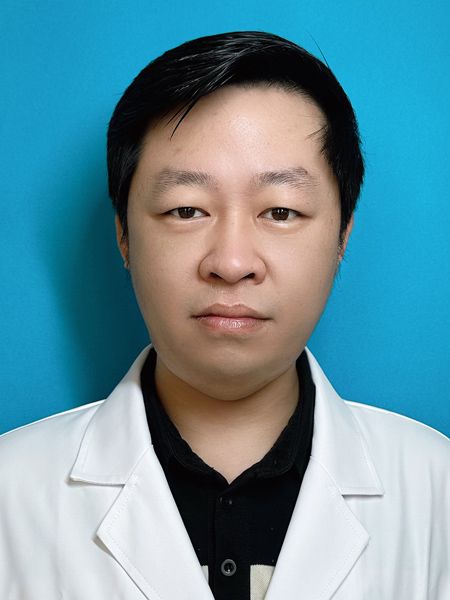 张德争  医师