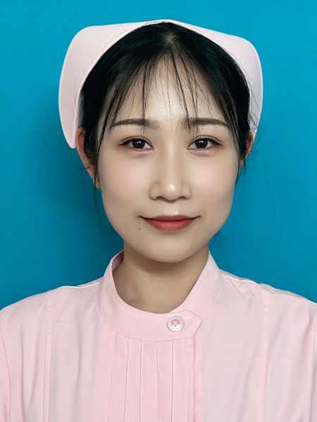 郭诚诚  护师